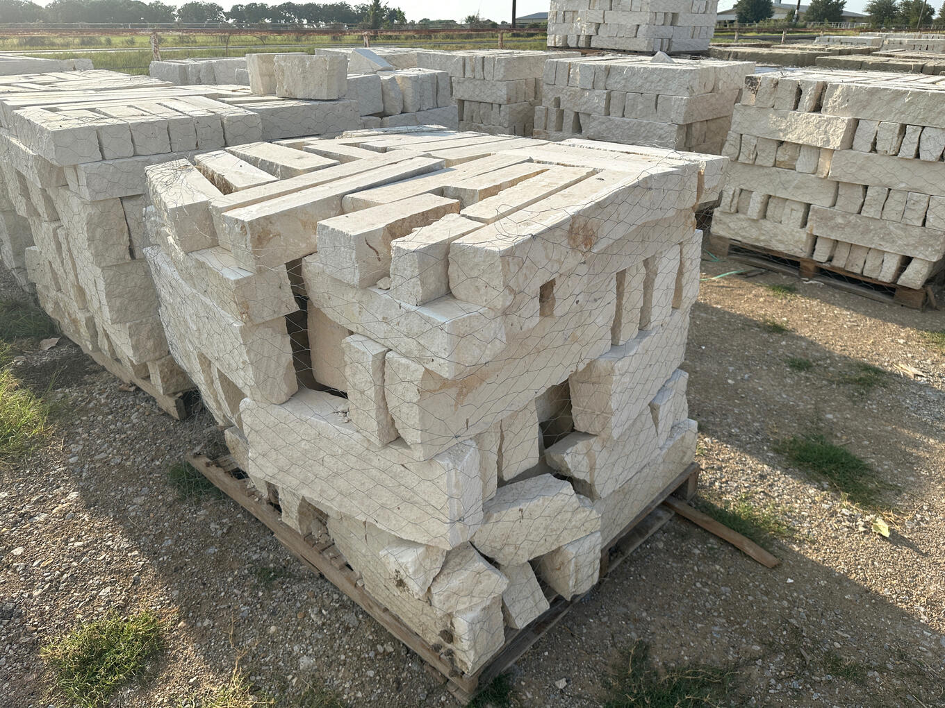 Limestone - 4" cream